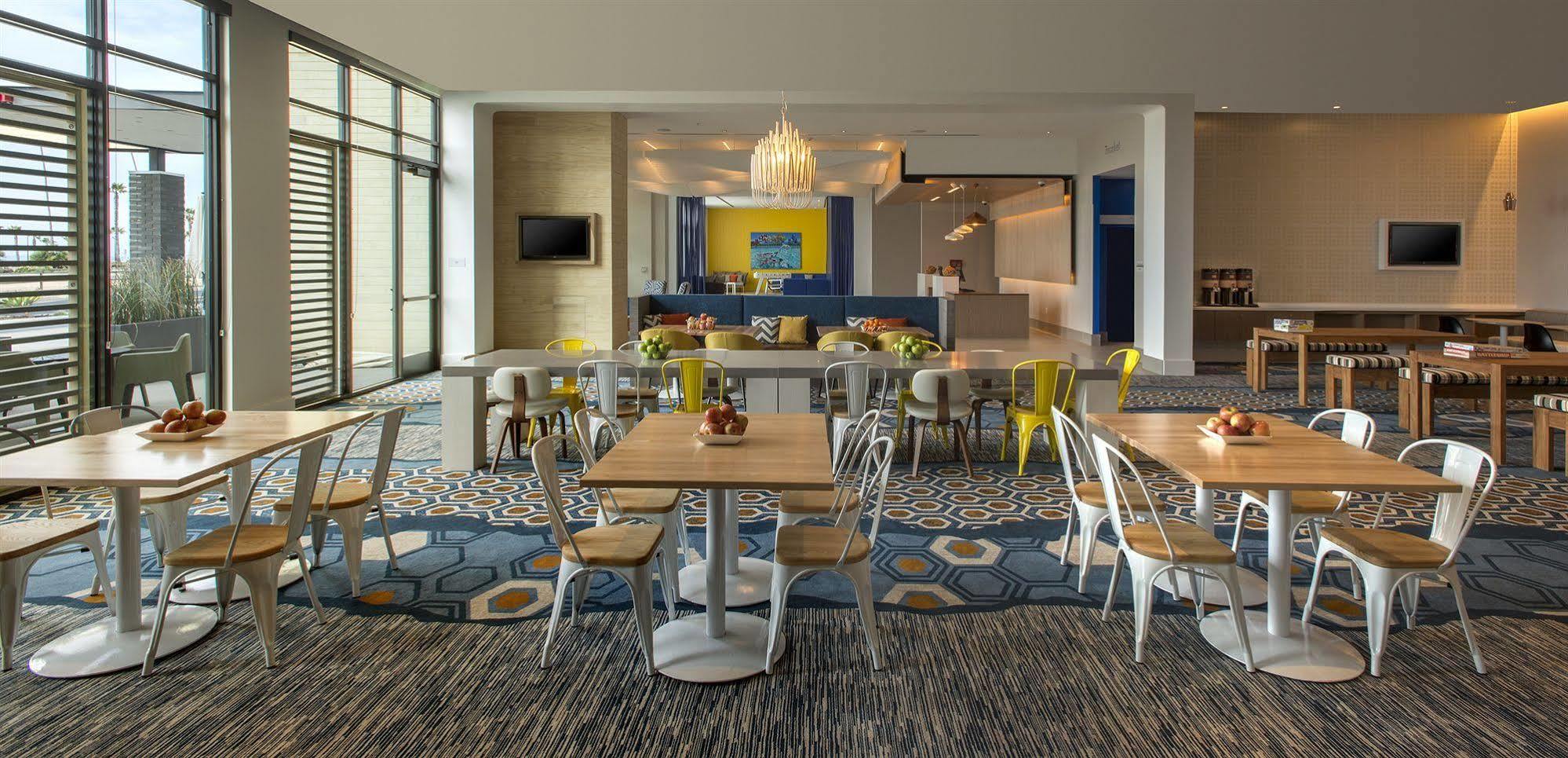 Springhill Suites By Marriott Oceanside Beach Exteriör bild